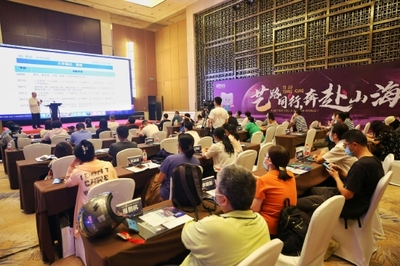 新東方《藝本好書(shū)》全新發(fā)布 濟(jì)南新東方學(xué)校為藝考生高考保駕護(hù)航